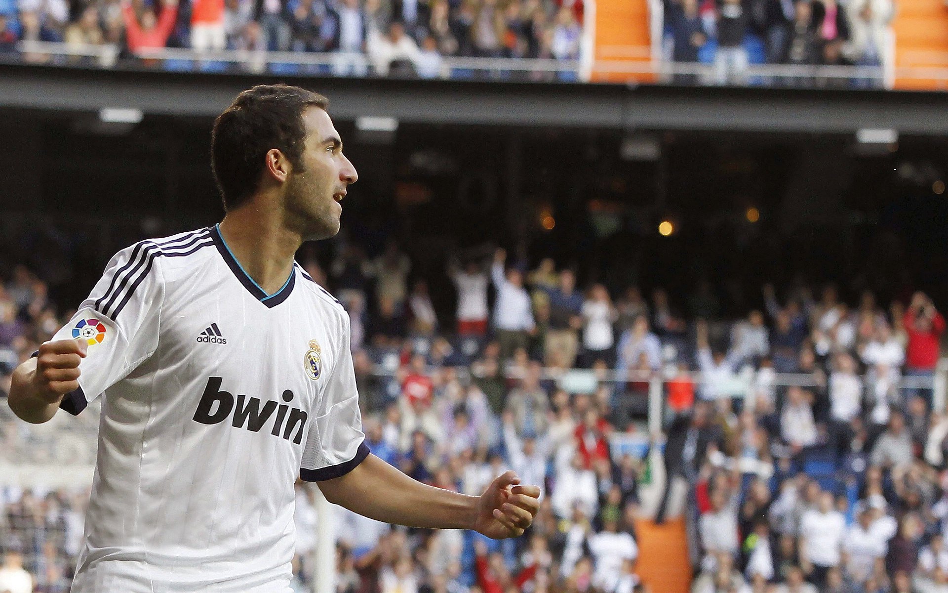 “帕布罗·马特拉的全能防守,成为阿根廷美洲狮队的基石”