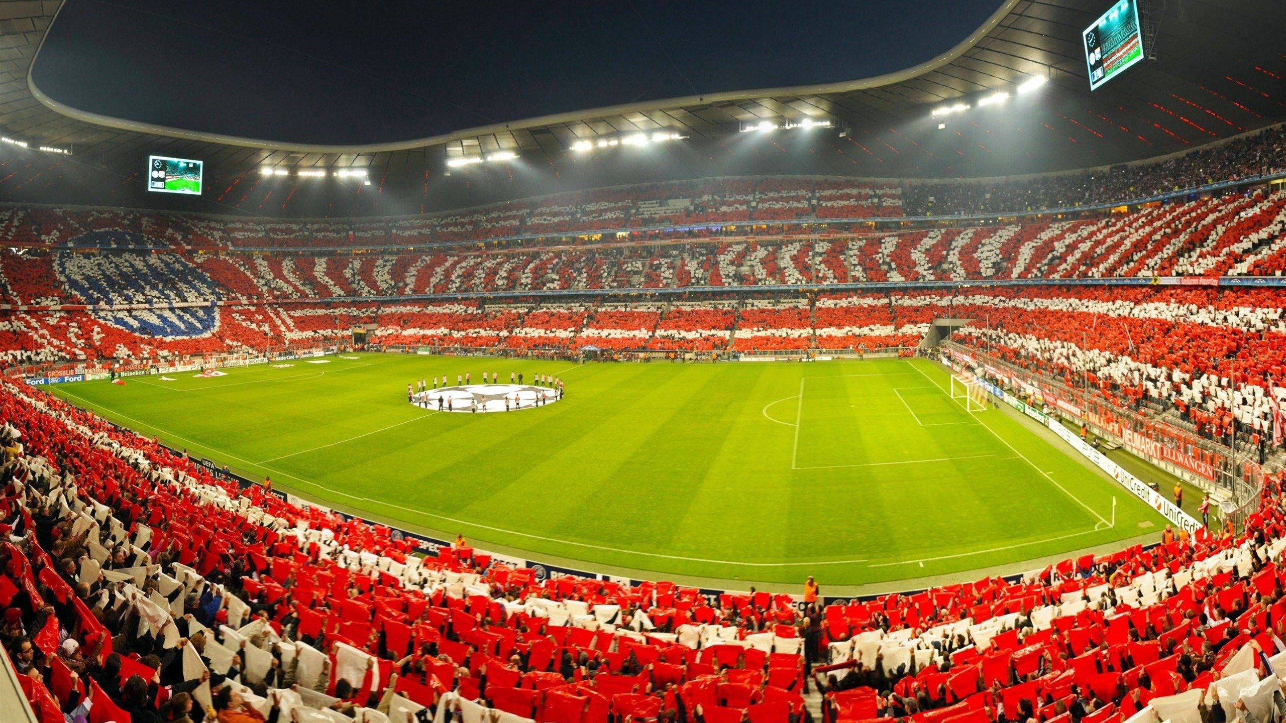 欧冠小组赛：拜仁双中卫同场破门 轰垮对手高空防线